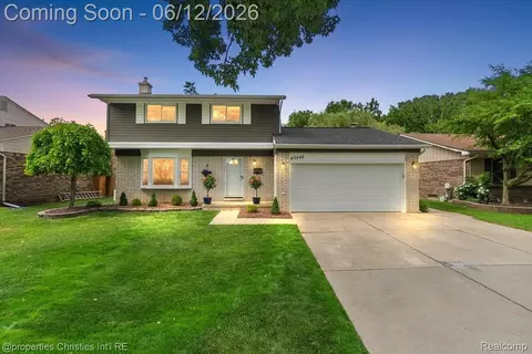 43848 Arlington Rd, Canton, MI 48187