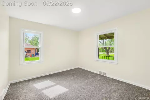 Bedroom - 1093 W Maple Ave, Mundy, MI 48507 photo 2 of 4