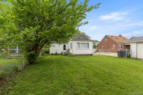 Exterior - 21311 Outer Dr, Dearborn, MI 48124 photo 6 of 14