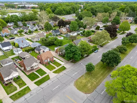View/Area - 21311 Outer Dr, Dearborn, MI 48124 photo 6 of 12