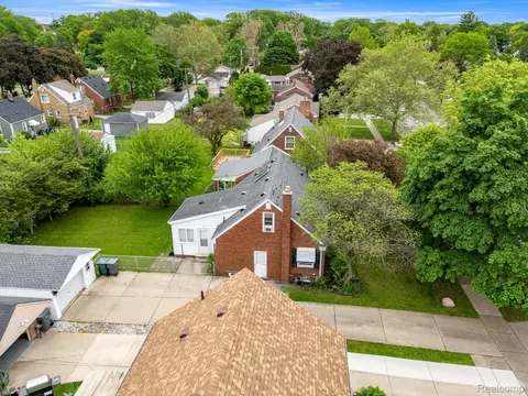 View/Area - 21311 Outer Dr, Dearborn, MI 48124 photo 1 of 12