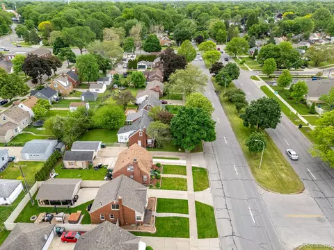 View/Area - 21311 Outer Dr, Dearborn, MI 48124 photo 7 of 12