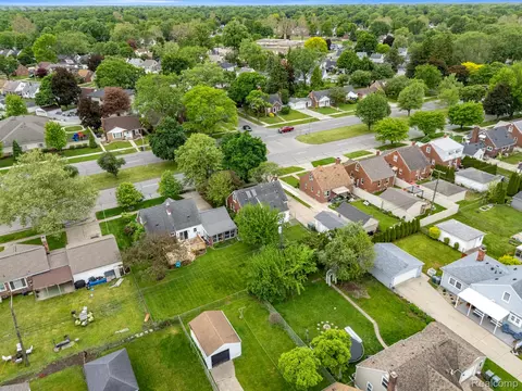 View/Area - 21311 Outer Dr, Dearborn, MI 48124 photo 10 of 12