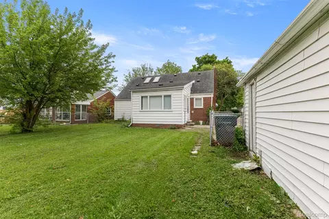 Exterior - 21311 Outer Dr, Dearborn, MI 48124 photo 4 of 14