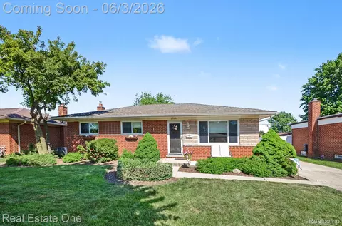 28460 Bradner Dr, Warren, MI 48088