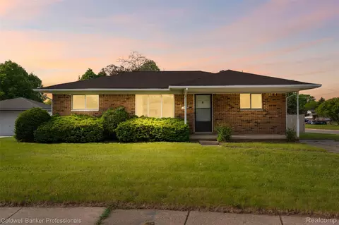 13485 Bernadette Court Ct, Sterling Heights, MI 48313