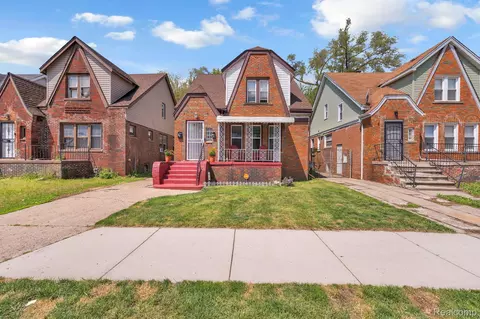 16147 Snowden St, Detroit, MI 48235