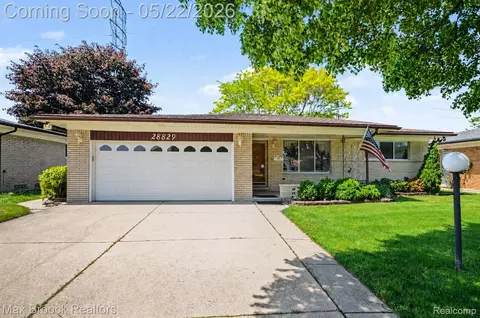 28829 Flanders Ave, Warren, MI 48088