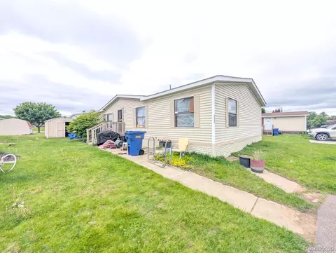 3629 Hawthorne St, Independence, MI 48348