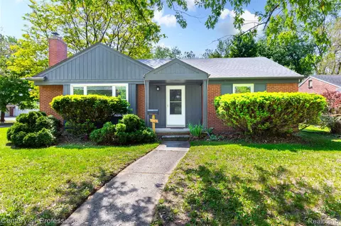 25009 Donald, Redford, MI 48239