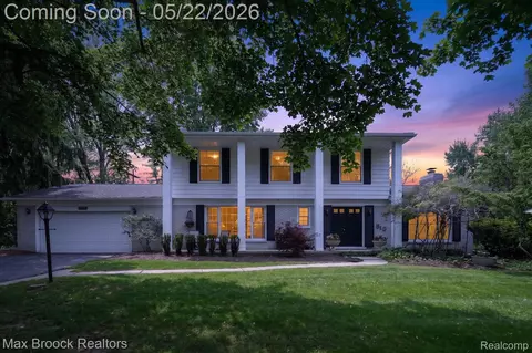 7456 Glengrove Dr, Bloomfield Hills, MI 48301