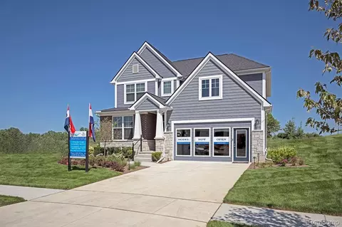2400 Provencal Dr, Commerce, MI 48382