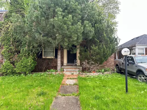 14210 Kilbourne St, Detroit, MI 48213