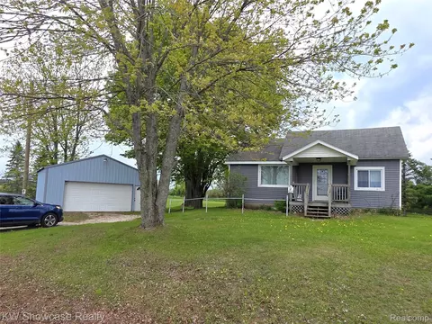 19281 50th Ave, Marion, MI 49665