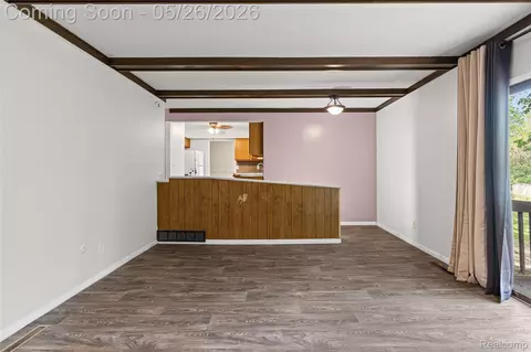 Living - 4064 Sheraton Dr, Flint, MI 48532 photo 6 of 7