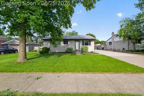 7414 Gilman St, Westland, MI 48185
