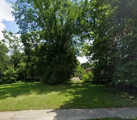 N Roselawn N Roselawn, Pontiac, MI 48342