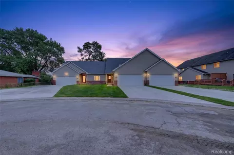24784 Ashley Ct, Redford, MI 48239
