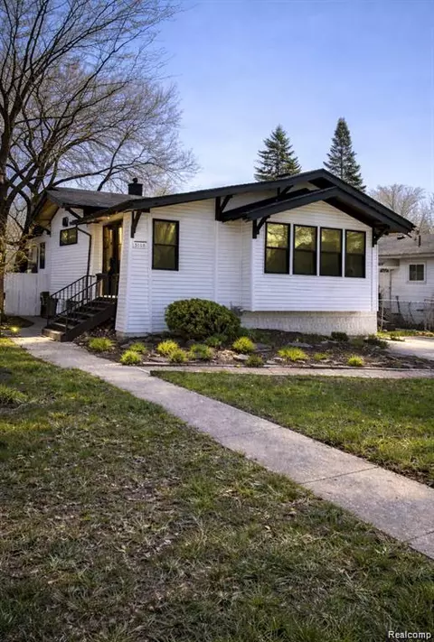 3110 N Main St, Royal Oak, MI 48073