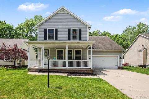 149 Laura Ln, Linden, MI 48451