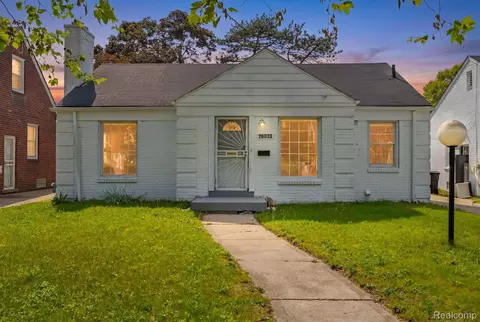 20033 Sorrento St, Detroit, MI 48235