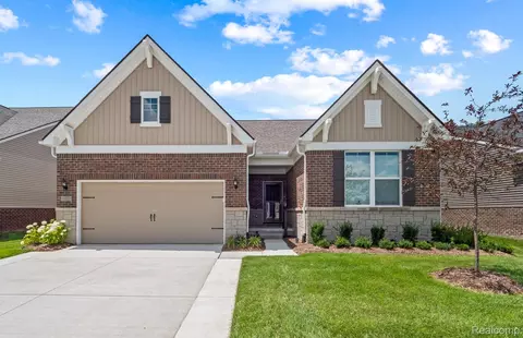 5697 Lewiston Rd, Canton, MI 48188