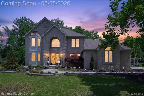 47222 Northgate Ct, Canton, MI 48188