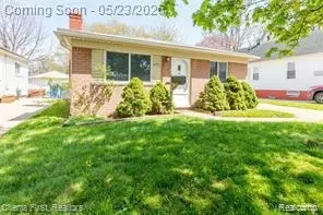 4993 Bedford St, Dearborn Heights, MI 48125