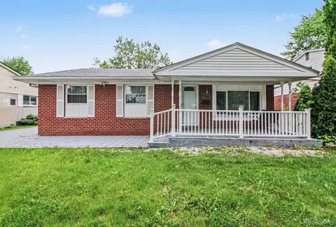 2177 Alexander Dr, Troy, MI 48083