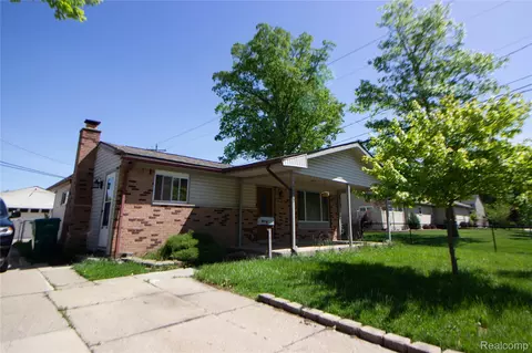 30422 Leroy St, Romulus, MI 48174