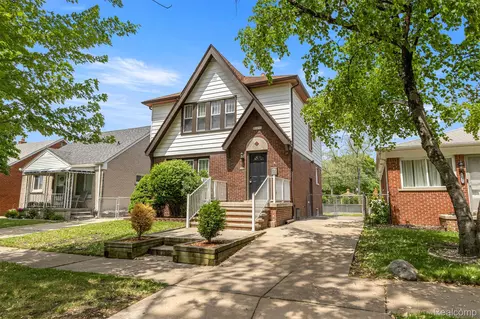 1056 Stewart Ave, Lincoln Park, MI 48146