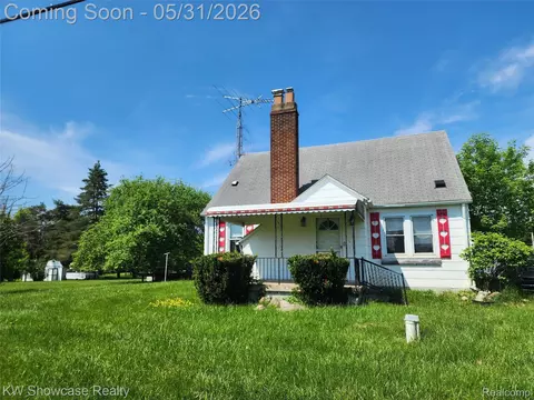 4356 S Vassar Rd, Burton, MI 48519