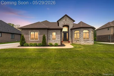 7659 Crimson Ct, Shelby Township, MI 48316