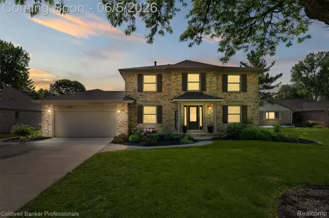 23501 Hickory Grove Ln, Novi, MI 48375