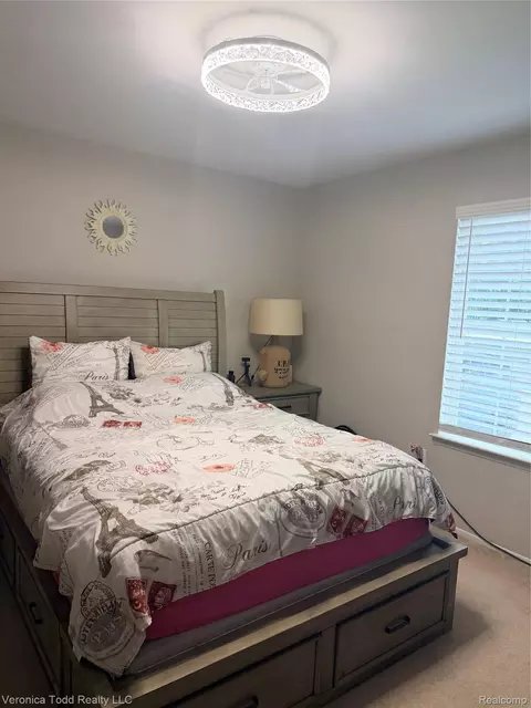 Bedroom - 2994 Roundtree Dr, Troy, MI 48083 photo 2 of 2