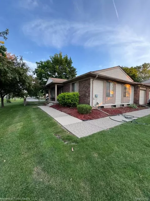 Other - 2994 Roundtree Dr, Troy, MI 48083 photo 2 of 7