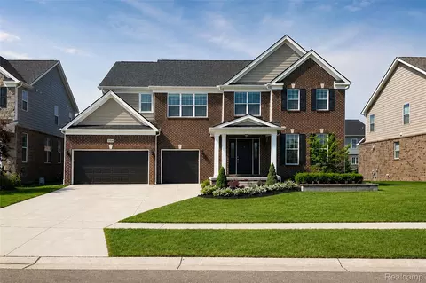 51040 Woodford Dr, Canton, MI 48188