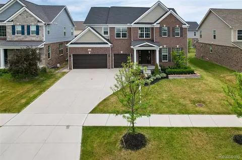51040 Woodford Dr, Canton, MI 48188