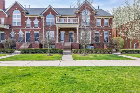 3214 Camden Dr UNIT 28, Troy, MI 48084