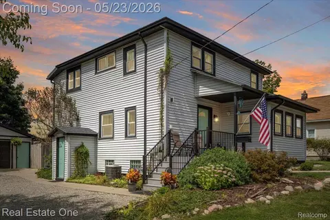 128 S Slater St, Lake Orion, MI 48362