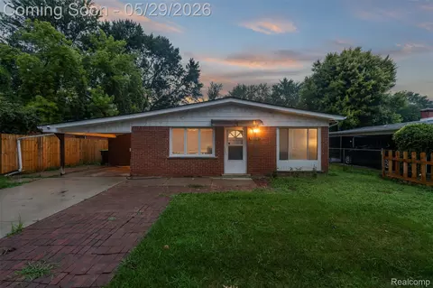 1579 Dulong Ave, Madison Heights, MI 48071
