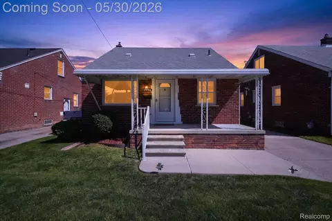 12996 Callender St, Southgate, MI 48195