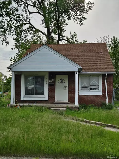 18108 Waltham St, Detroit, MI 48205