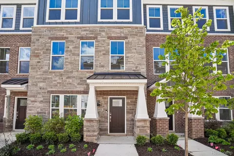 25433 Orwell St, Novi, MI 48375