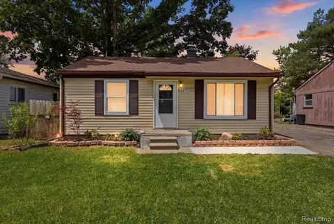 22771 Purdue Ave, Farmington Hills, MI 48336