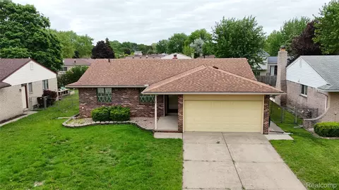 39198 Faith Dr, Sterling Heights, MI 48310