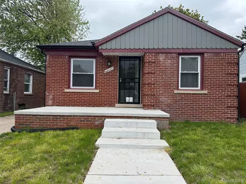 12621 Barlow St, Detroit, MI 48205