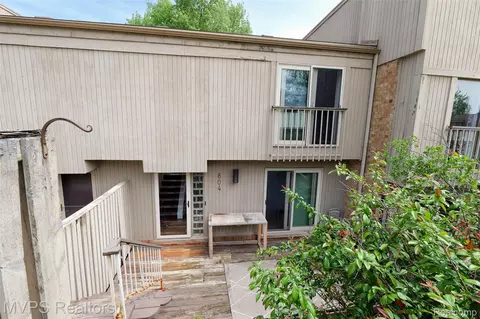 804 S Oak Brook Ridge Dr #149, Rochester Hills, MI 48307