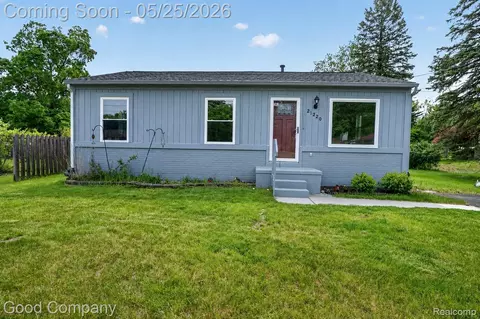 21220 Van Buren St, Southfield, MI 48033