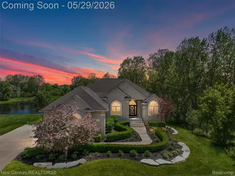 55490 Whispering Hills Dr, Shelby Township, MI 48316